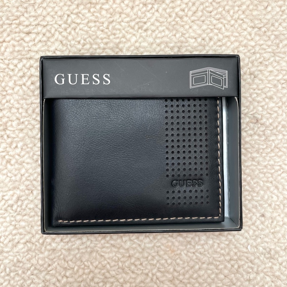 Guess Multi Card Wallet